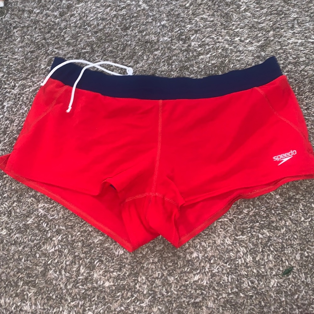 Medium Speedo Lifeguard bikini bottoms